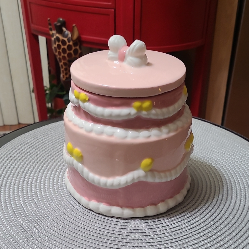 Fresh Baked Cake Scented Candle